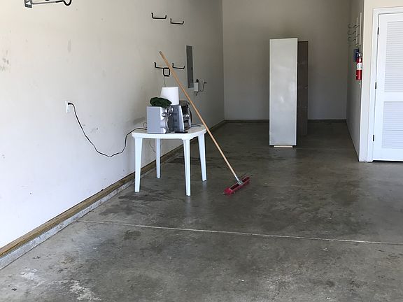 Extra deep garage