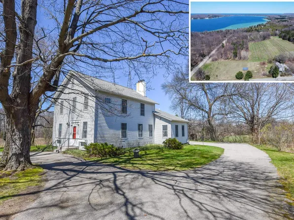 6339 E Horn Rd, Lake Leelanau, MI 49653