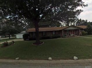 1119 Sherbrooke Rd, Saint Charles, MO 63303