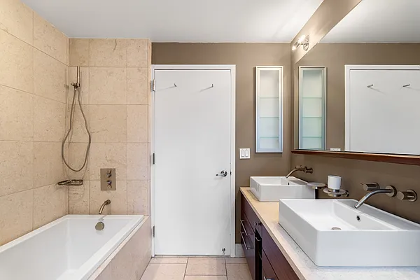 Rented by BARNES New York | media 22