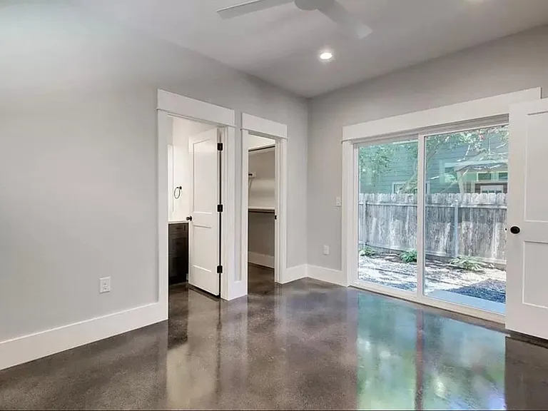 902 Taulbee Ln — Photo 13