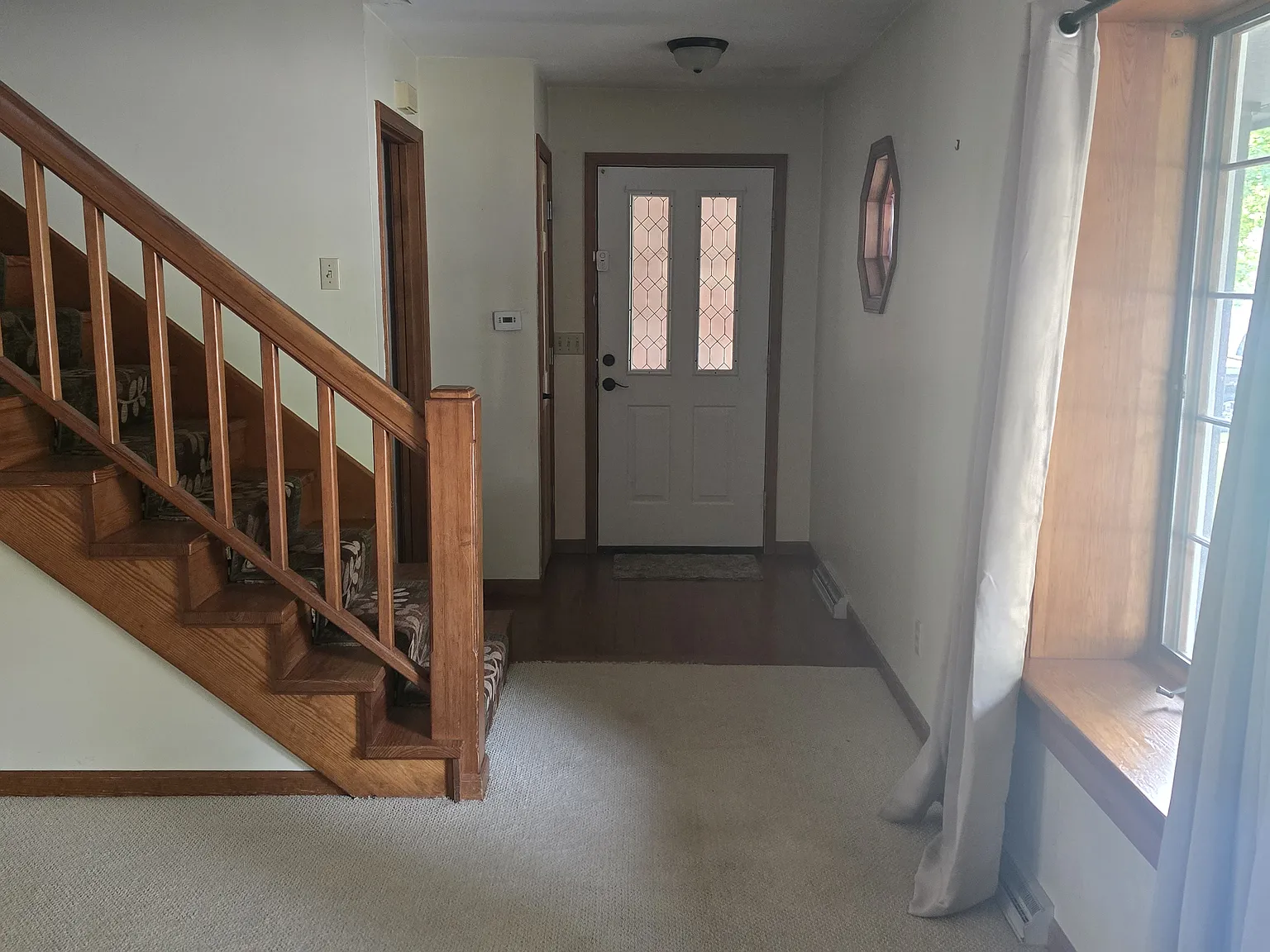 4 bed, 2.5 bath, 1500 sqft, $2,000 — Photo 2