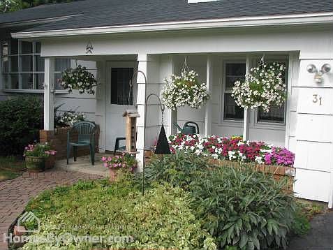 1st image of 31 Hillcrest Dr