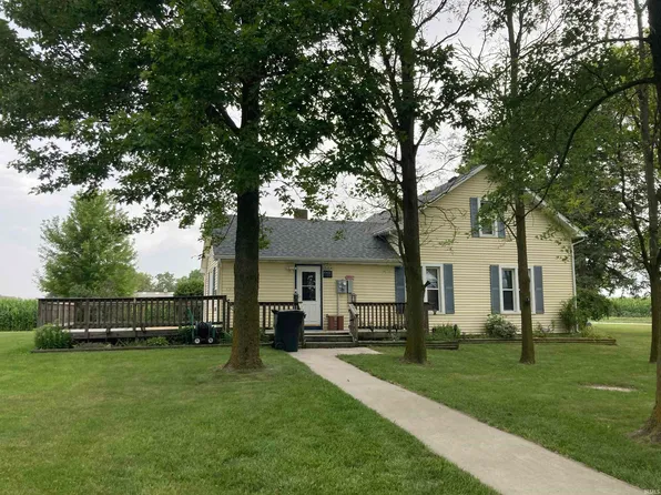 8854 N Meridian Rd, Uniondale, IN 46791