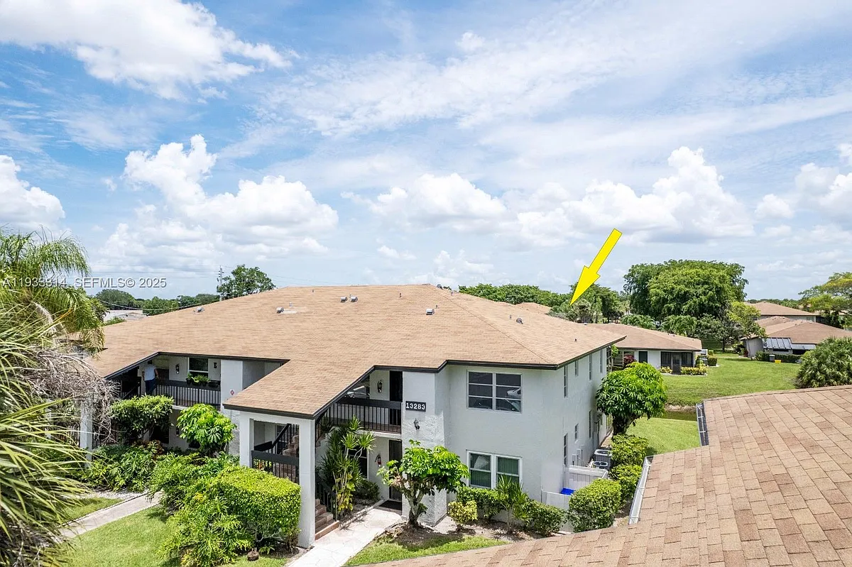 Building Photo - 13283 Pineapple Palm Ct #F