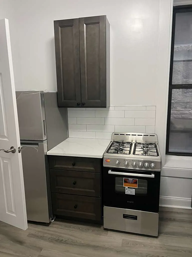517 East 83rd Street — Photo 2