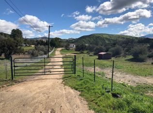 32410 Barber Rd, Agua Dulce, CA 91390