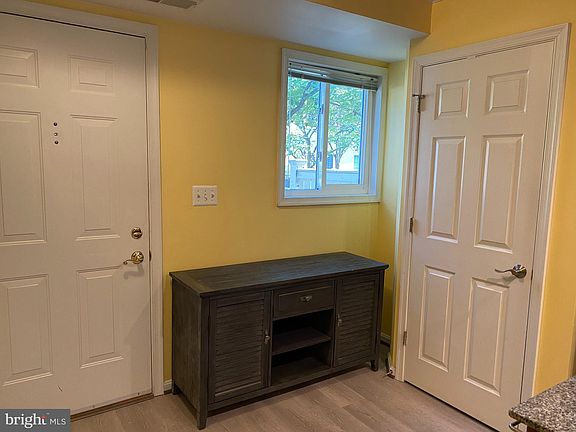 5th image of 1283 N Van Dorn St