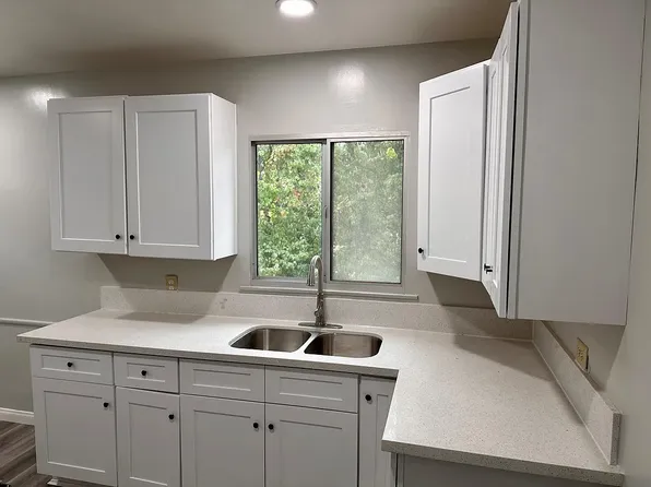 119 W I St #123, Ontario, CA 91762
