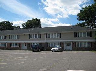 222 32nd St NE APT 1, Cedar Rapids, IA 52402