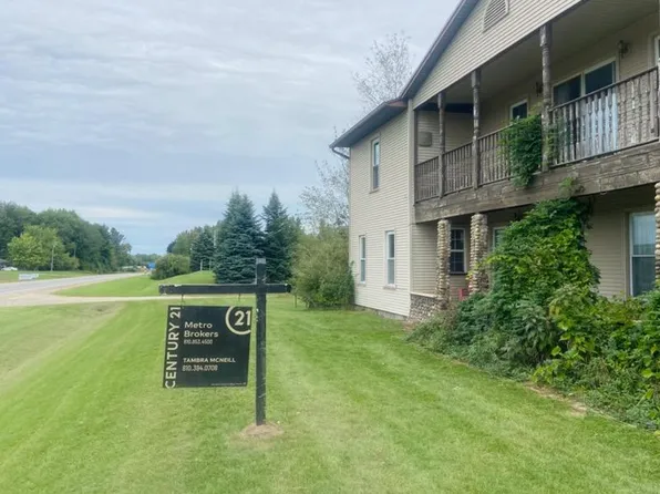 7584 N Sheridan Rd, Edmore, MI 48829