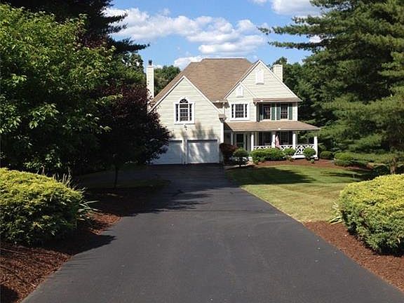 2nd image of 25 Harvest Ln