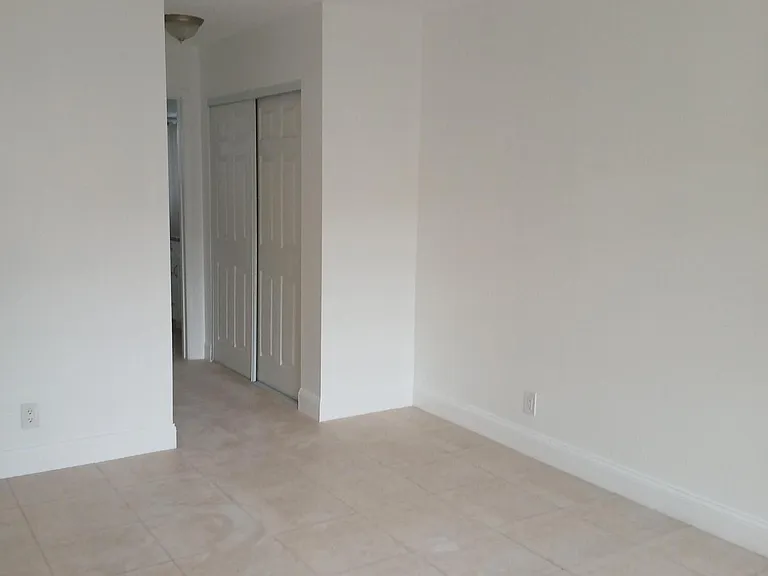 4760 Lucerne Lakes Blvd W #405 — Photo 18
