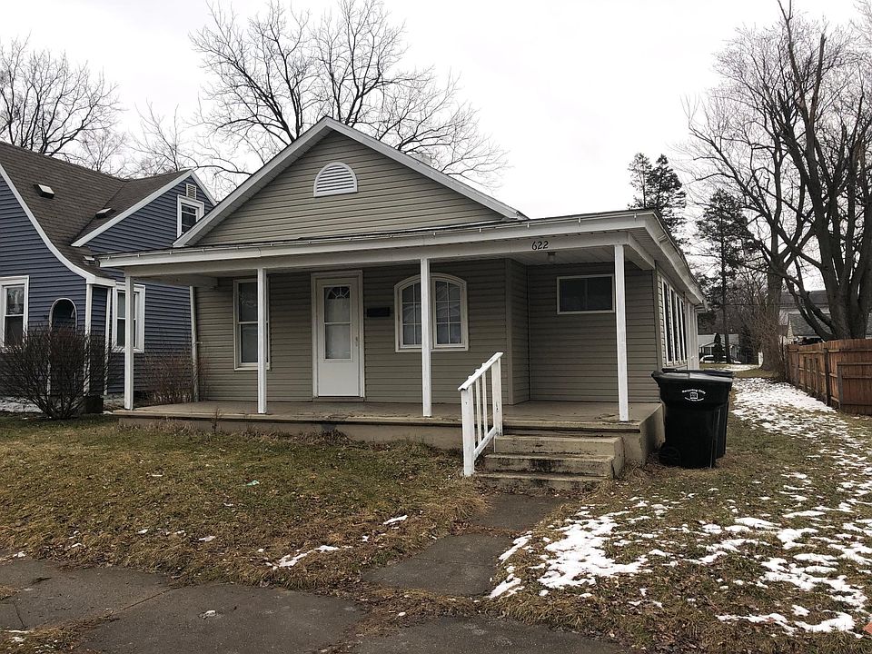 1st image of 622 S 26th St