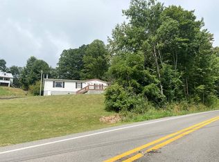 928 Poetown Rd, Bluefield, WV 24701