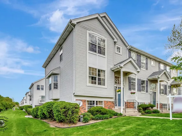 1372 Fox Hound Trl, Beecher, IL 60401