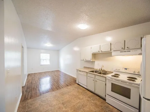 145 Limerick Dr, Paducah, KY 42003
