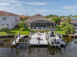 107 SW 39th St, Cape Coral, FL 33914