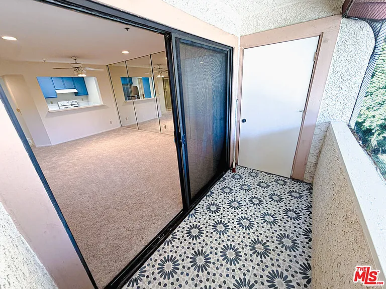 501 Palisades Dr #317 — Photo 10
