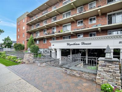 200 Atlantic Ave APT 142, Lynbrook, NY, 11563