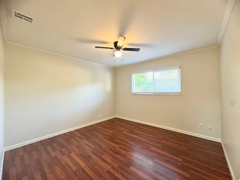 860 Inyo St — Photo 9