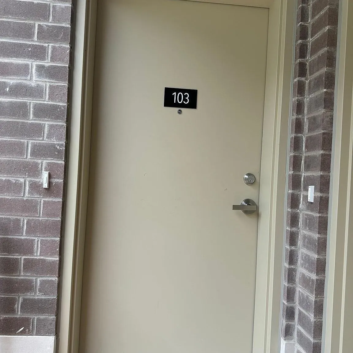 2 bed, $2,850 — Photo 2