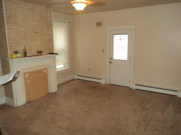 3rd image of 106 N Diamond St #1