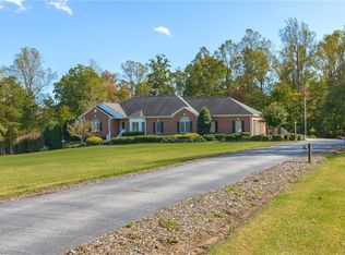 547 Luzenia Ln, Winston Salem, NC 27107