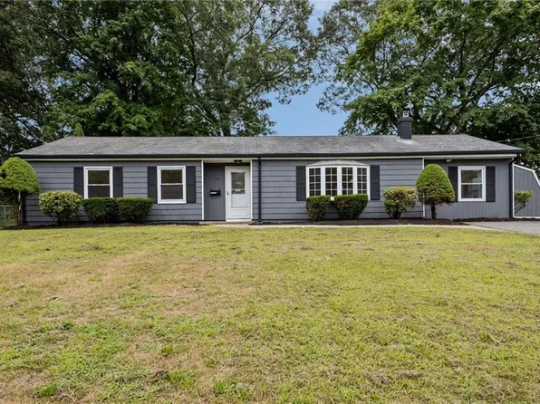140 Tanner Ave, Warwick, RI 02886