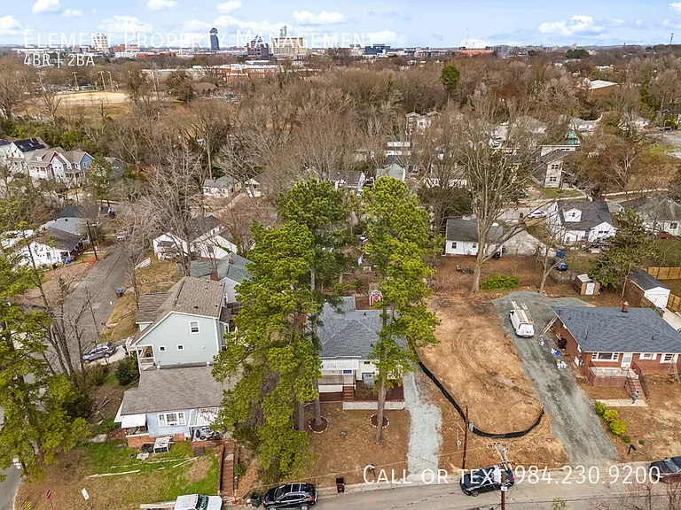 401 Moline St — Photo 23