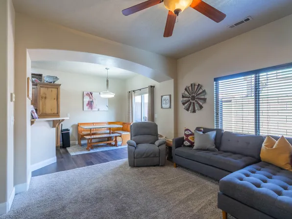 3956 Bella Vista Dr, Santa Clara, UT 84765