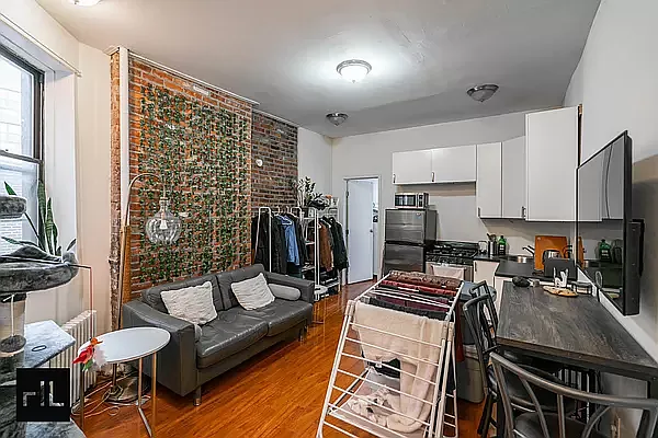 Rented by Highline Residential | media 2