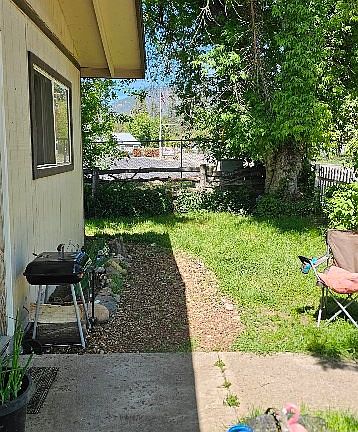 5th image of 12075-12079 Main St