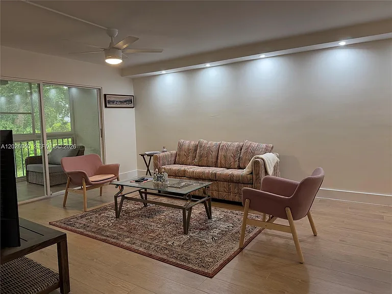 7350 Kinghurst Dr #305 — Photo 13