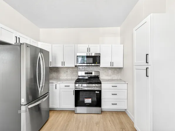 142 5th Ave, Dayton, KY