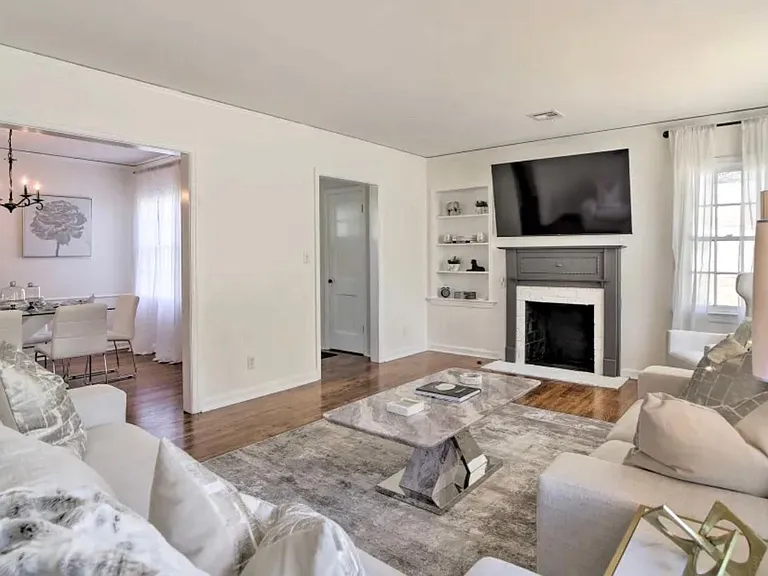 3348 E 6th St — Photo 7