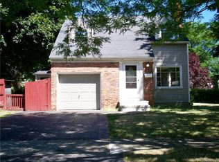 32 Corona Rd, Greece, NY 14615