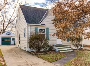 8007 Newport Ave, Parma, OH