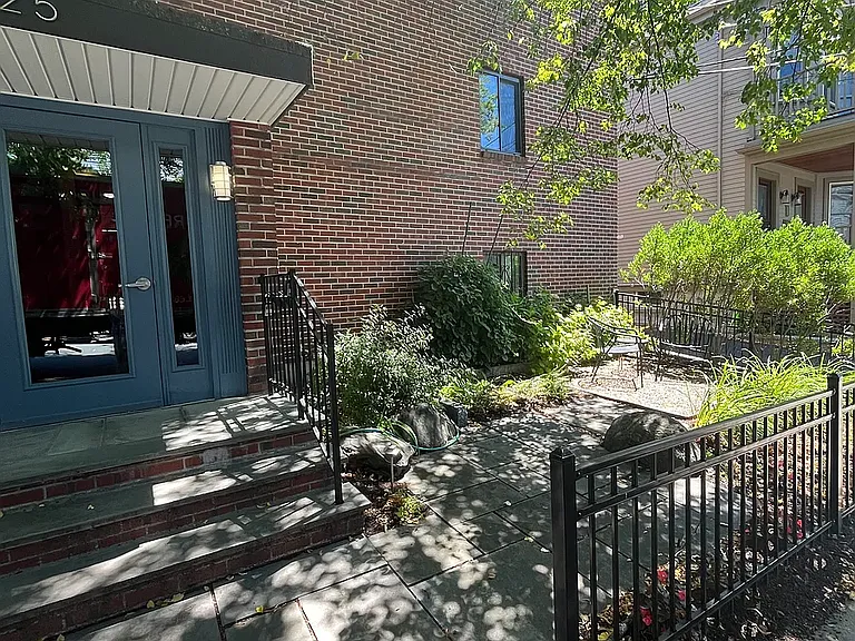 25 Linden Ave #12 — Photo 15