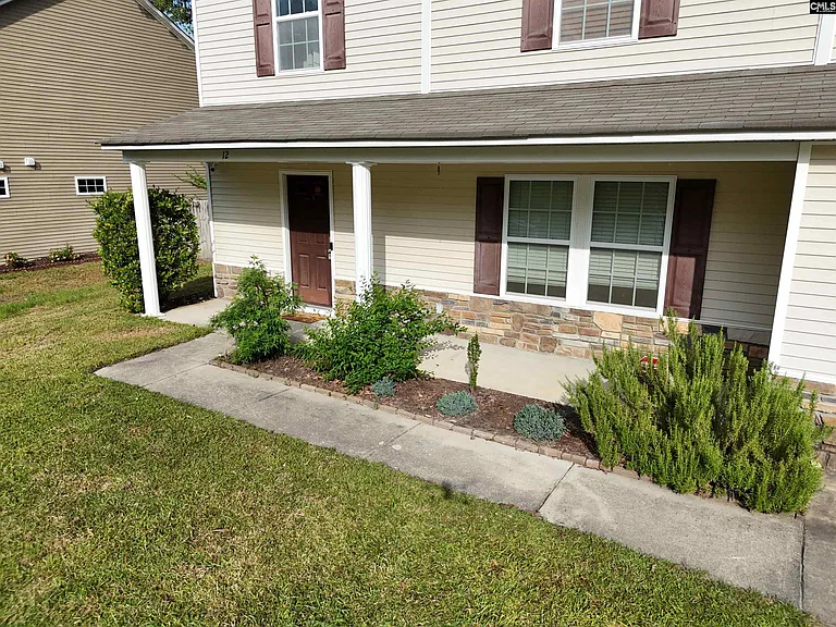 12 Pear Tree Loop — Photo 2