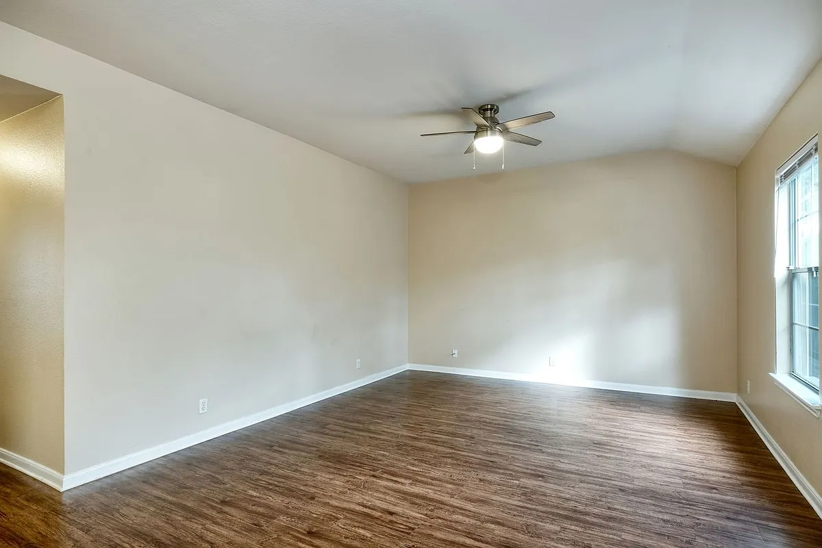 Building Photo - 3201A El Salido Pkwy