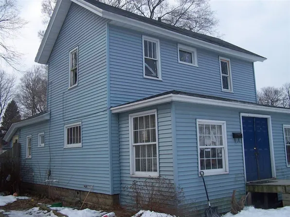 628 E Bond St, Hastings, MI 49058