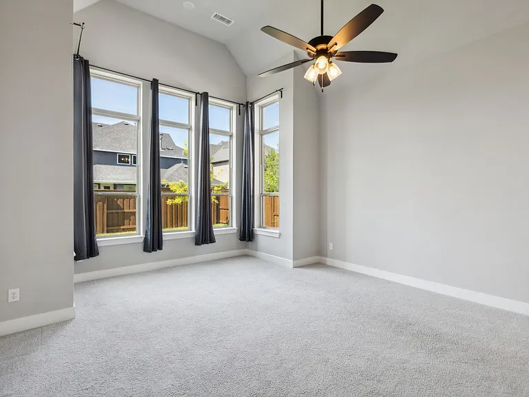 4131 Sandhills Ln — Photo 21