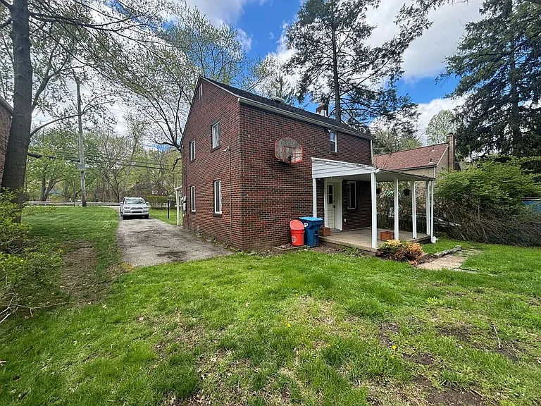 3005 Laketon Rd — Photo 6