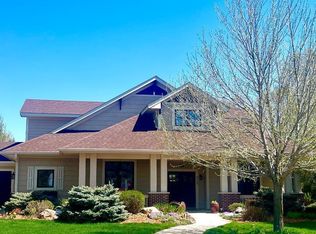 455 Rosewood Rd, Northfield, MN 55057