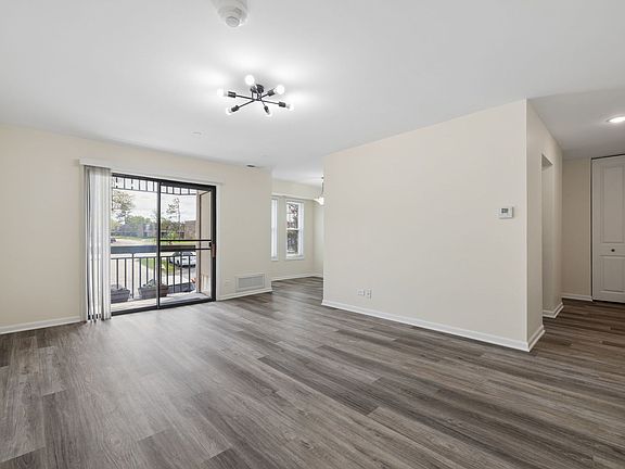 2nd image of 2216 Country Club Dr APT 15