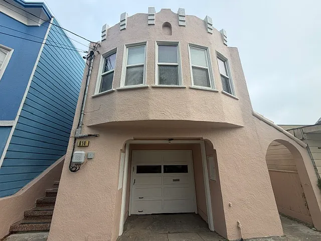 4 bed, 1150 sqft, $5,500 — Photo 1