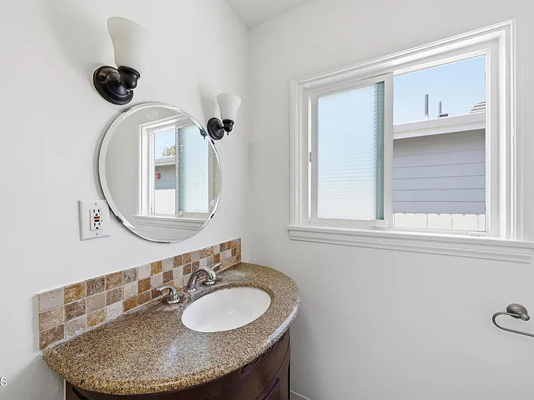 3302 Community Ave — Photo 23