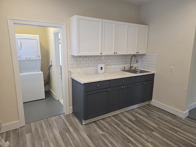 717 31st Ave N #1 — Photo 5