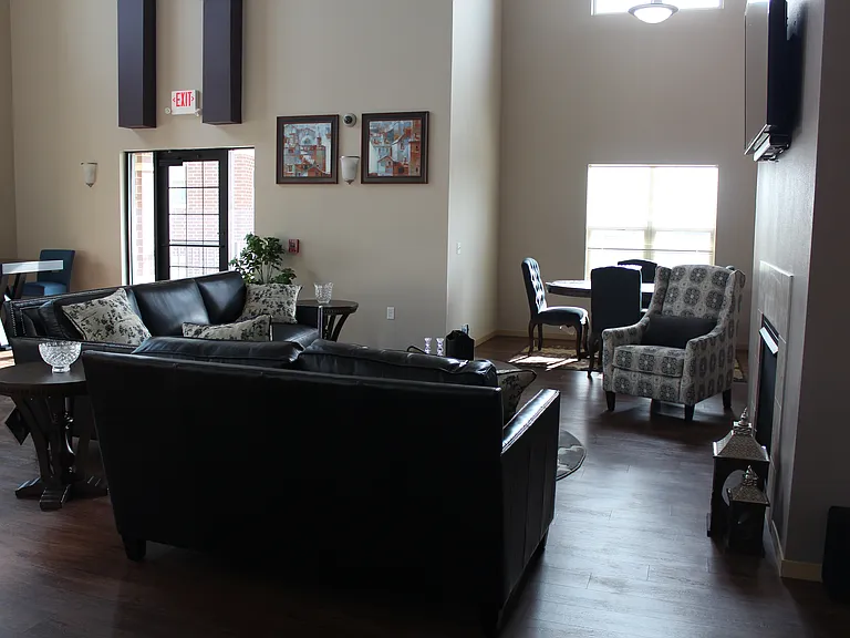 Scenic Ridge Apartments — Photo 14
